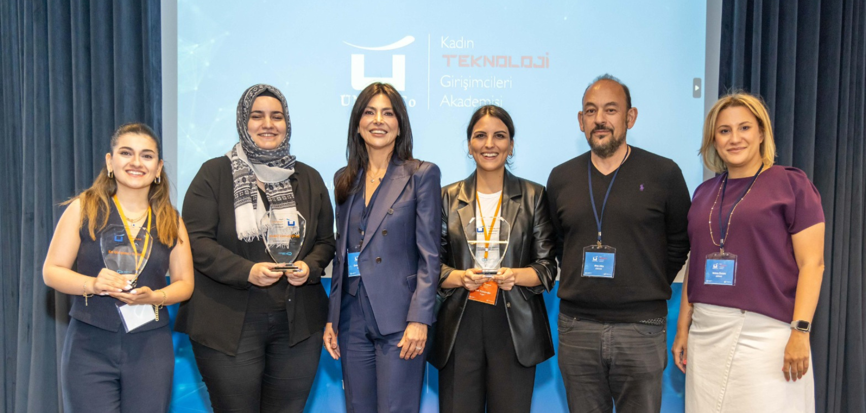 ÜNLÜ & Co Kadın Teknoloji Girişimcileri Akademisi 10. yılında başvurulara açıldı